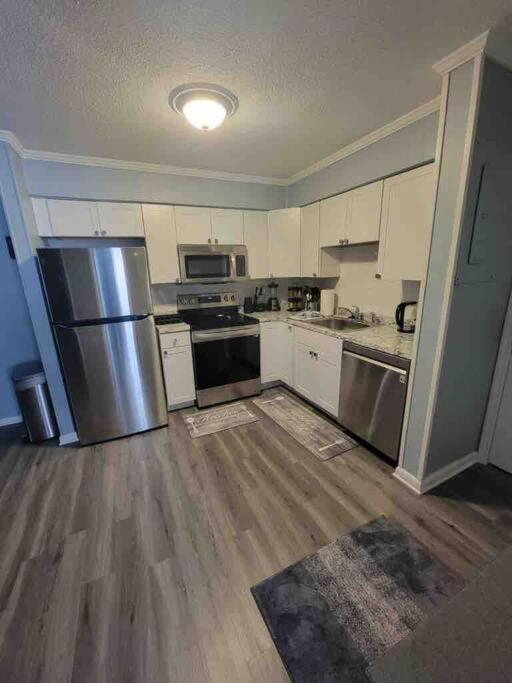 2022 Renovated 2-Bdrm Cozy, Lovely Condo W/Parking! Pulau Hilton Head Luaran gambar