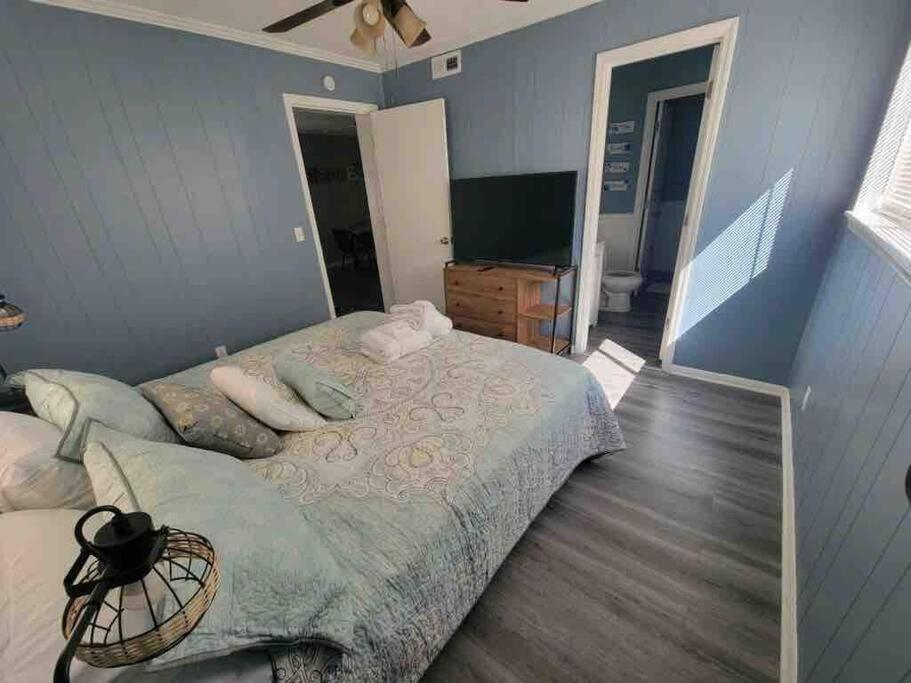 2022 Renovated 2-Bdrm Cozy, Lovely Condo W/Parking! Pulau Hilton Head Luaran gambar