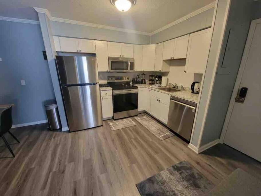 2022 Renovated 2-Bdrm Cozy, Lovely Condo W/Parking! Pulau Hilton Head Luaran gambar